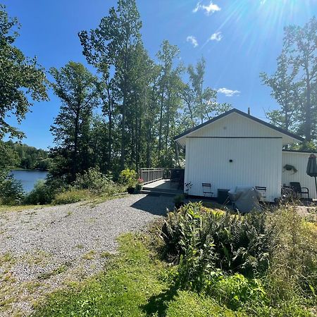Humlegarden Lake Cottage, Horn Exterior foto